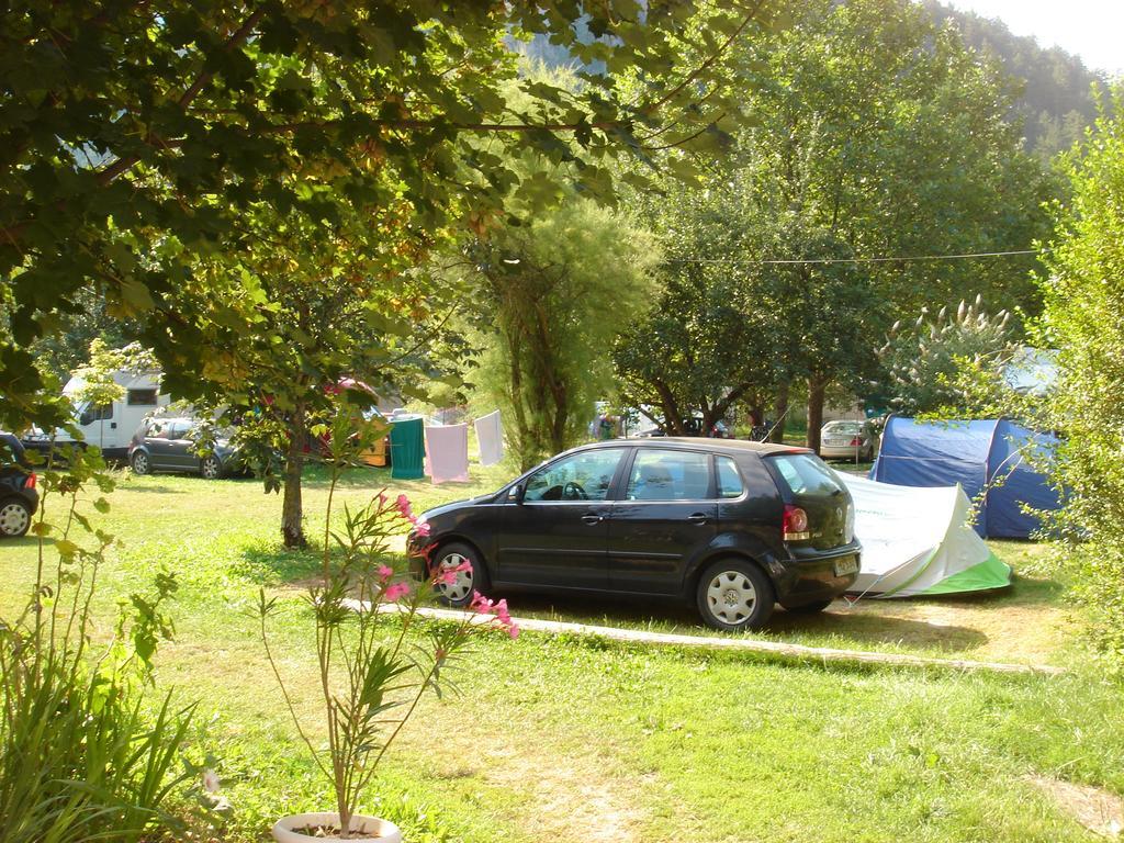 Camping Frederic Mistral Castellane Exteriör bild